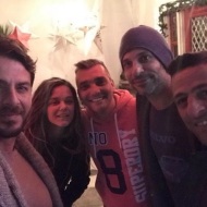 Ο Γιώργος μαζί με τον Γιώργο Χρανιώτη, τη σύντροφό του και τους φίλους Γρηγόρη και Νικολάκη στη Σκιάθο στις 29 Δεκεμβρίου 2017 Φωτογραφία: gregoreszakharias Instagram