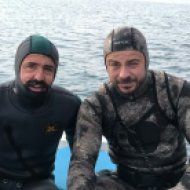 Ο Γιώργος μαζί με φίλο του στη Σκιάθο όπου βρέθηκε για το τριήμερο της Καθαράς Δευτέρας - 18 Φεβρουαρίου 2018 Φωτογραφία: infinityblueskiathos Instagram