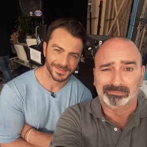 Ο Γιώργος μαζί με τον Μανώλη Σκοπελίτη, τον υπεύθυνο καλεσμένων της εκπομπής "Το Πρωινό", όπου βρέθηκε για συνέντευξη στις 25 Μαΐου 2018 Φωτογραφία: manolisskopelitis Instagram